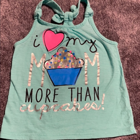 Kids top bundle - Picture 4 of 4